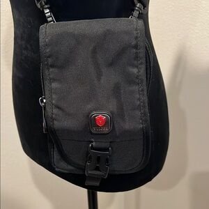 Viiger Black Crossbody and belt Bag